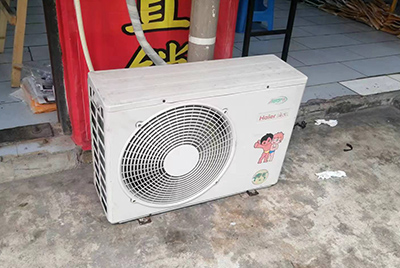 中方空调突然不制冷只吹自然风怎么办？